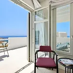 Epic Blue Mykonos מלון
