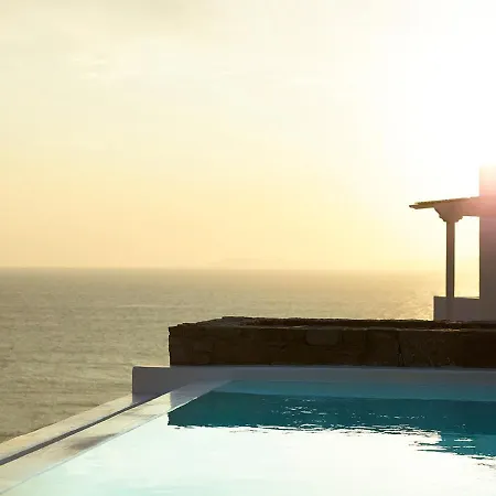 Epic Blue Mykonos Hotell 5*