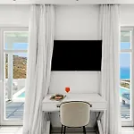 Epic Blue Mykonos فندق 5*